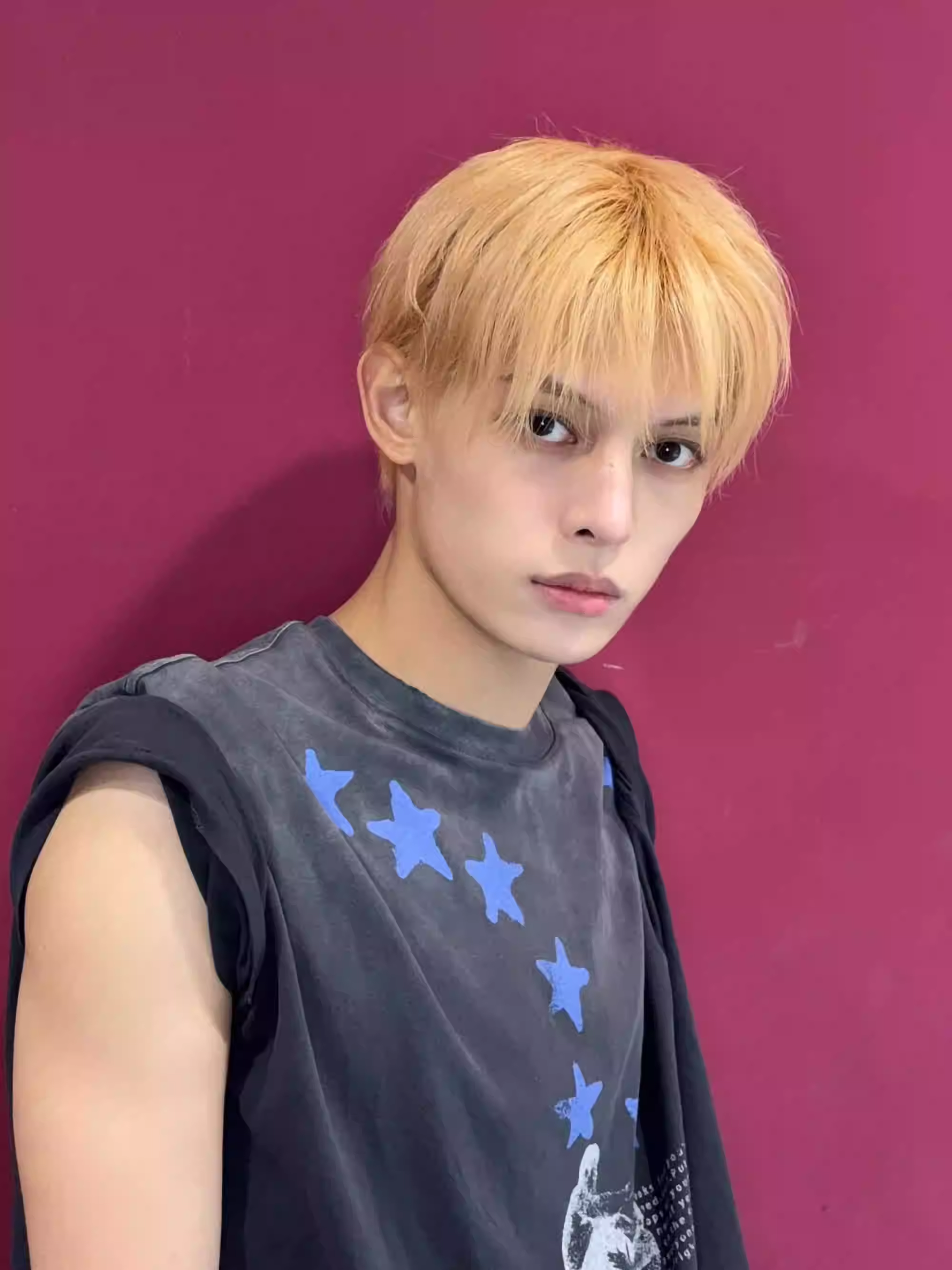 TXT Yeonjun&Cortis James Inspired Blue Star Boxing Print Distressed Tee