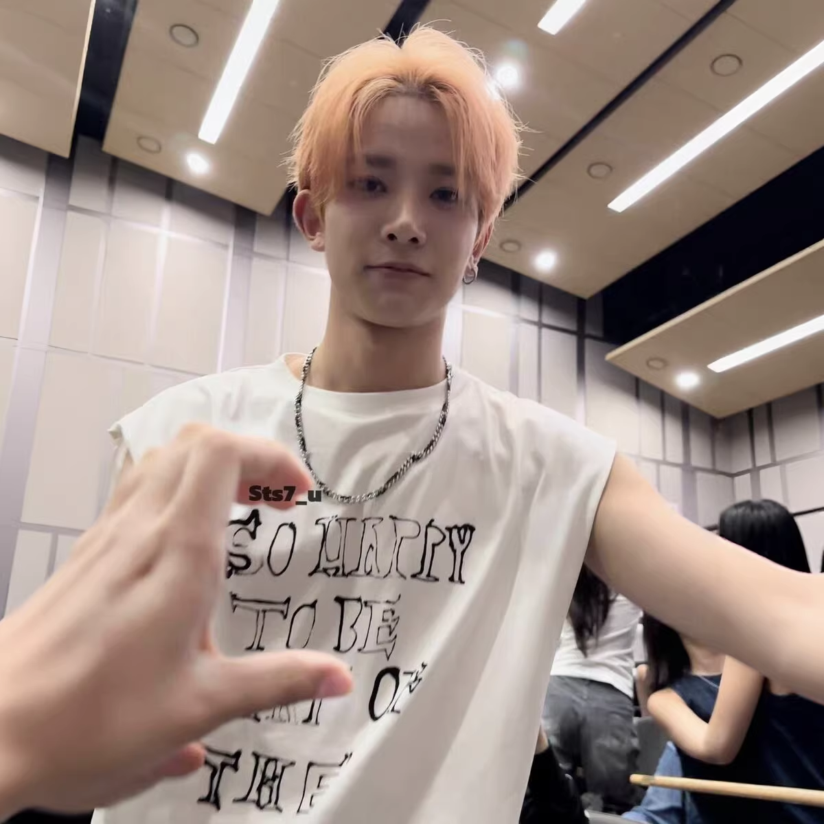 Heeseung Inspired Gothic Slogan Letter Print Tank Top 