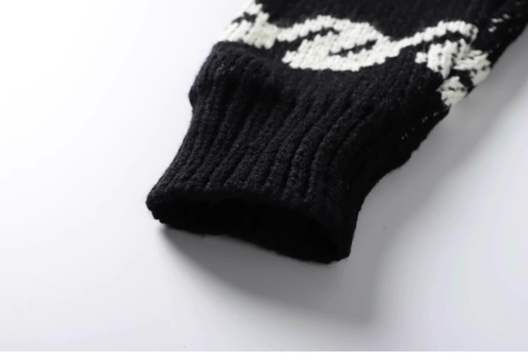 Aespa Karina Inspired Elk Rose Patterned Zip-Up Hooded Knit Coat