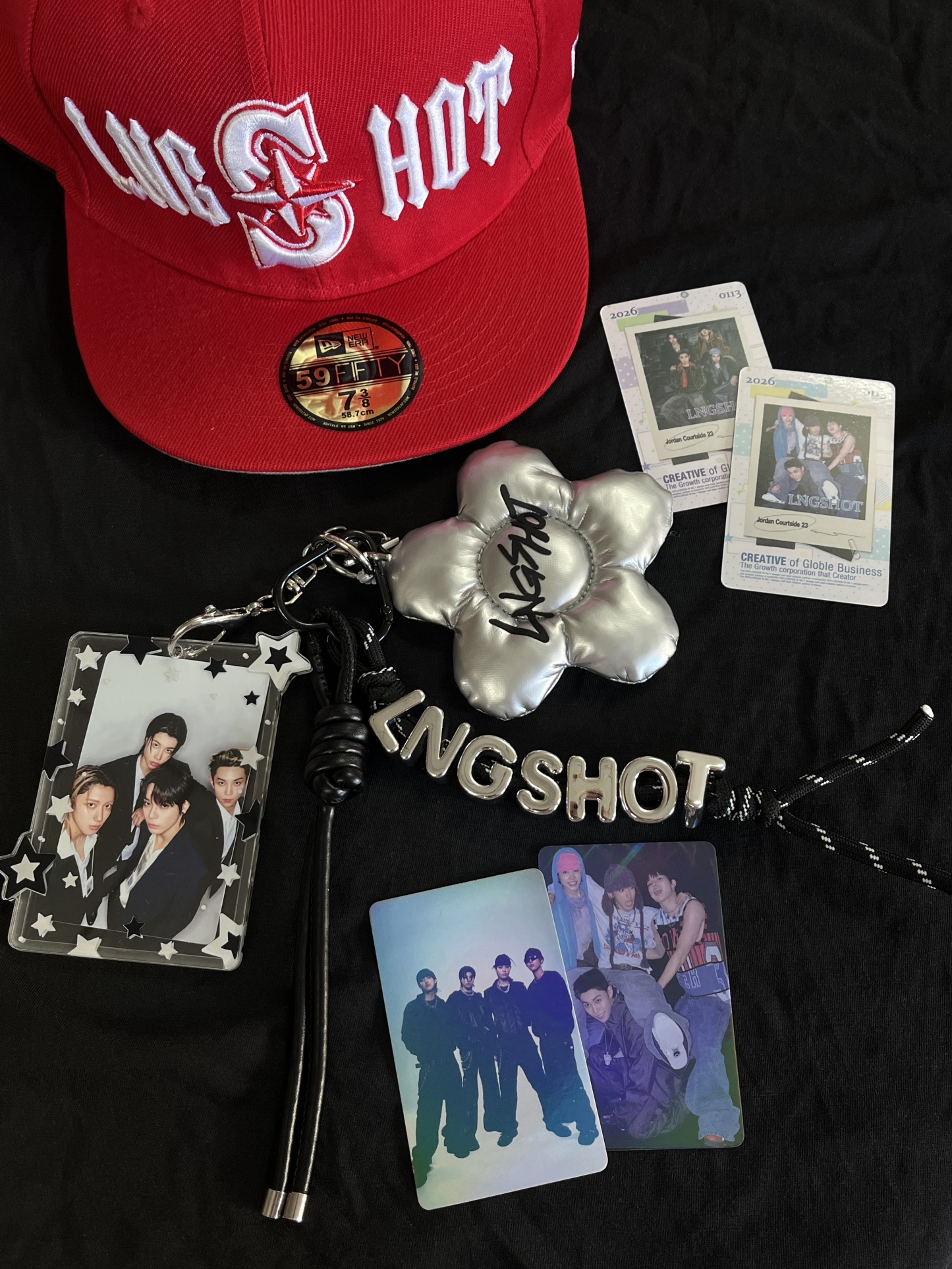 LNGSHOT Acrylic Photocard Holder Keychain Bag Charm-includes photocard
