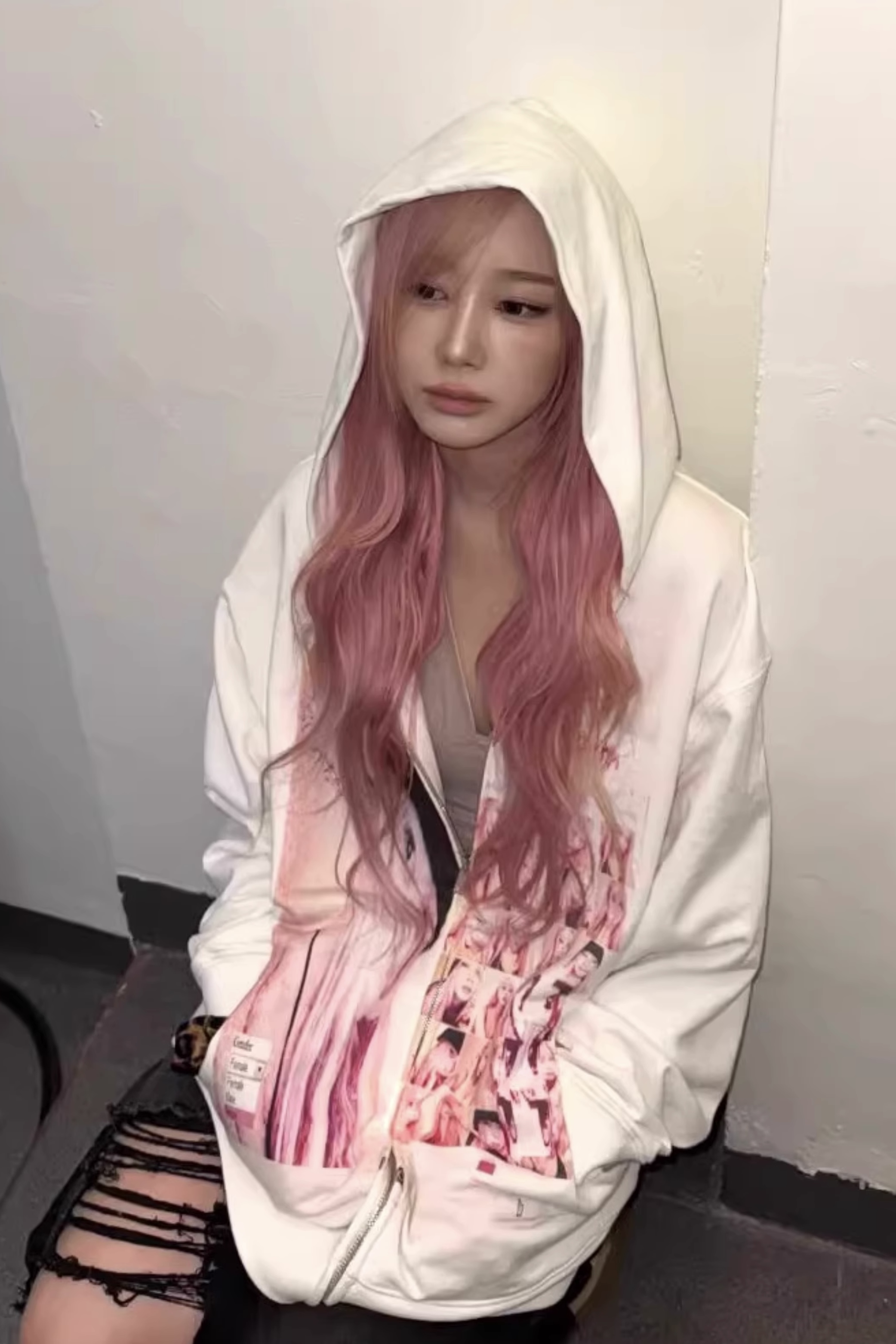 Giselle White Zipper Hooded Jacket-Aespa Giselle