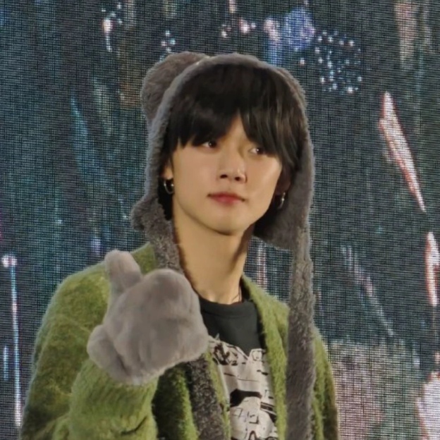 TXT YEONJUN Instagram Same Style Bear Ear Knit Hat