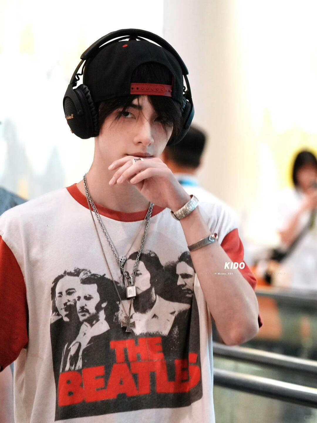 Stray kids Hyunjin Inspired The Beatles Vintage Raglan Crop Tee-Straykids
