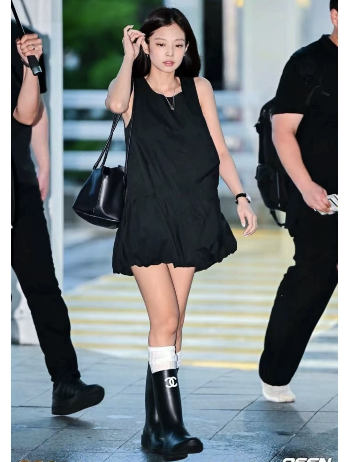Puffy Pod Black Dress-Blackpink Jennie