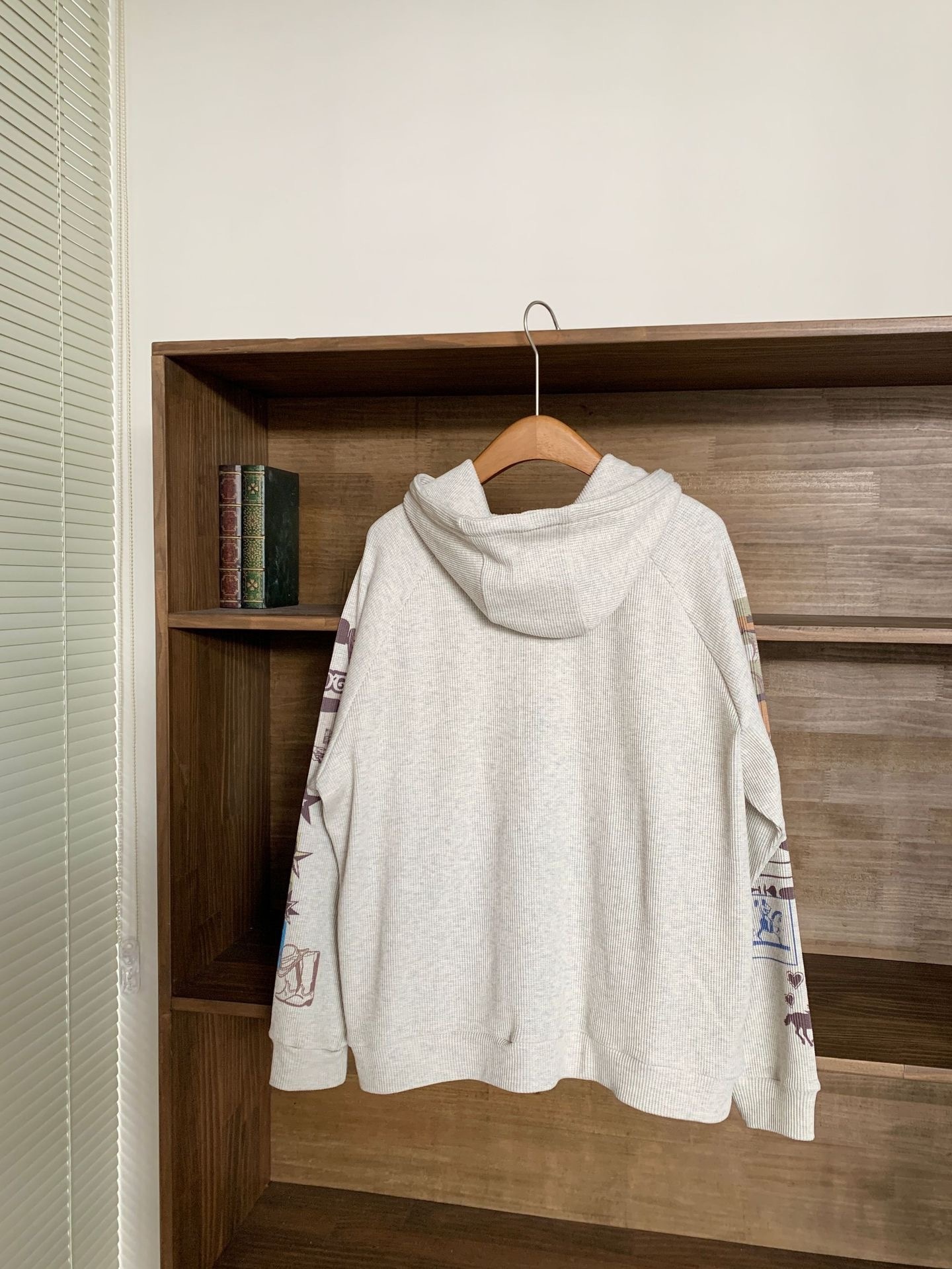 Blackpink Jennie Inspired Horse Graffiti Print Hoodie Jacket