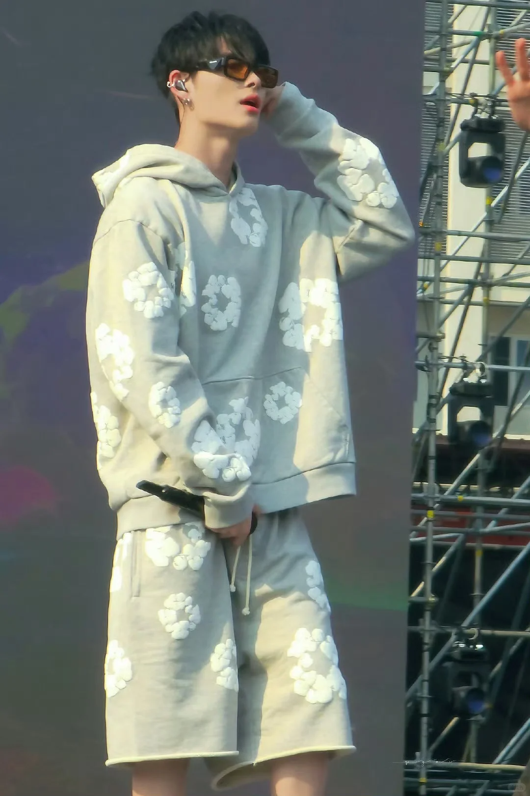 Enhypen Niki Inspired Cotton Wreath Sweatshirt Set