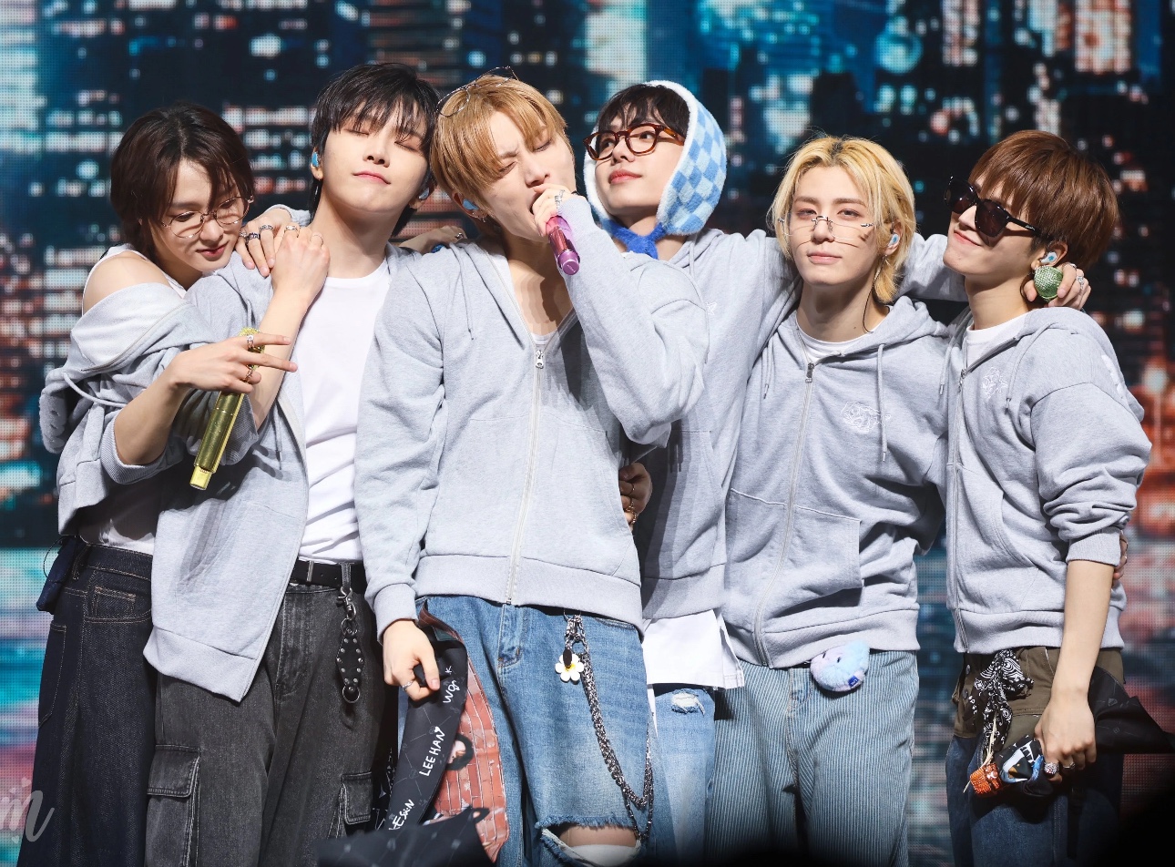 BOYNEXTDOOR 2025 Japan Tour KNOCK ON Merch inspired print Zip-Up Hoodie Jacket 