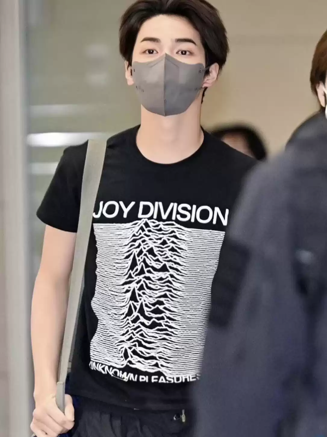 Cortis Keonho Inspired Joy Division Unknown Pleasures T-Shirt