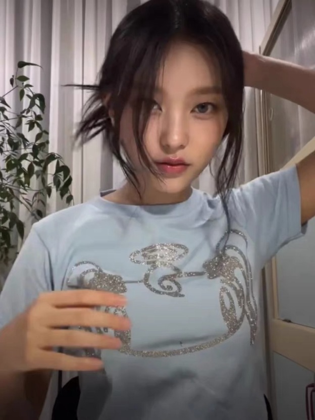 Newjeans Haerin Inspired  Glittery Angel Blue T-Shirt - NJZ