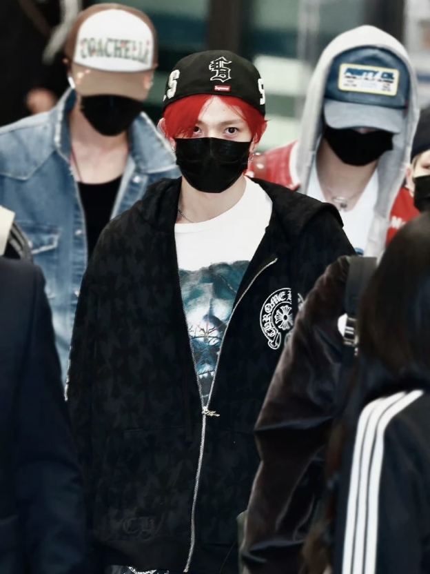 Enhypen Heeseung Inspired Cross Pattern Zip-up Hoodie