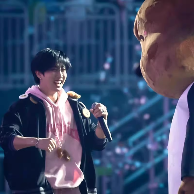 Super Junior-Eunhyuk & Strakids-Han Same Hoodie