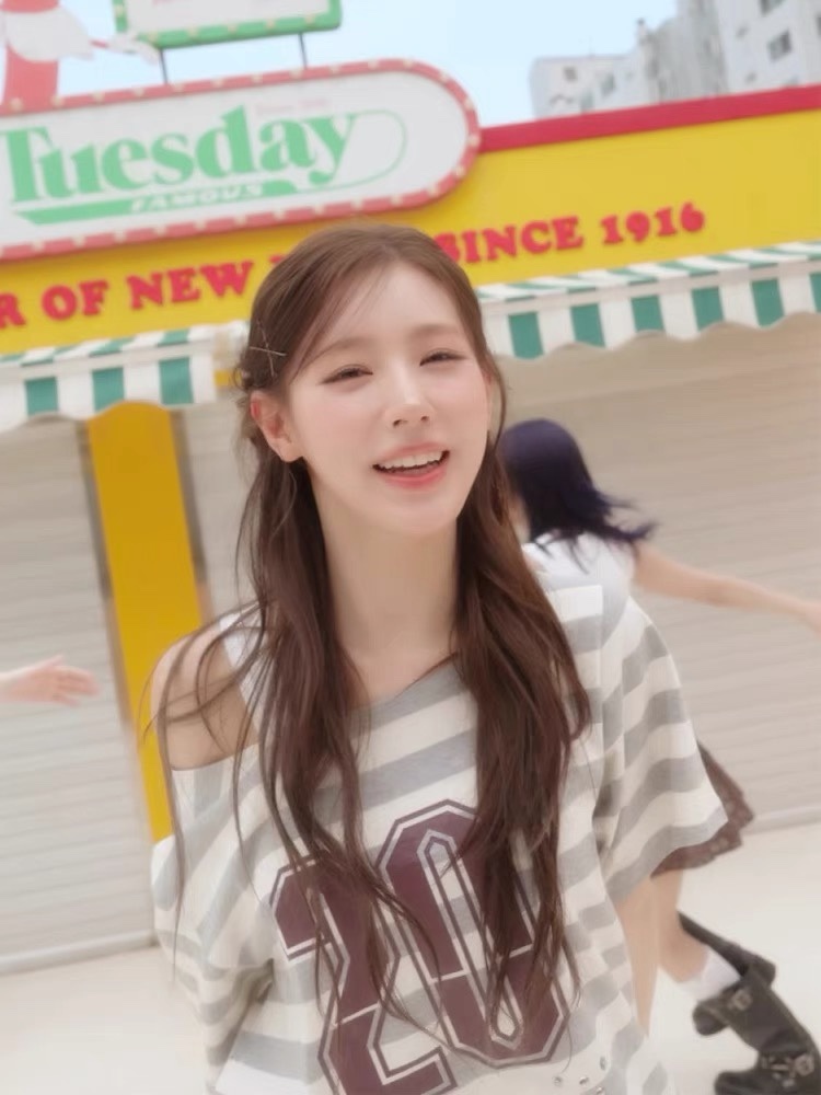 Gidle Miyeon Inspired Off-Shoulder Stripe T-Shirts