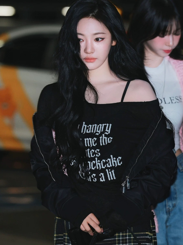 Printed Raglan Long Sleeve T-Shirt-Aespa Ningning