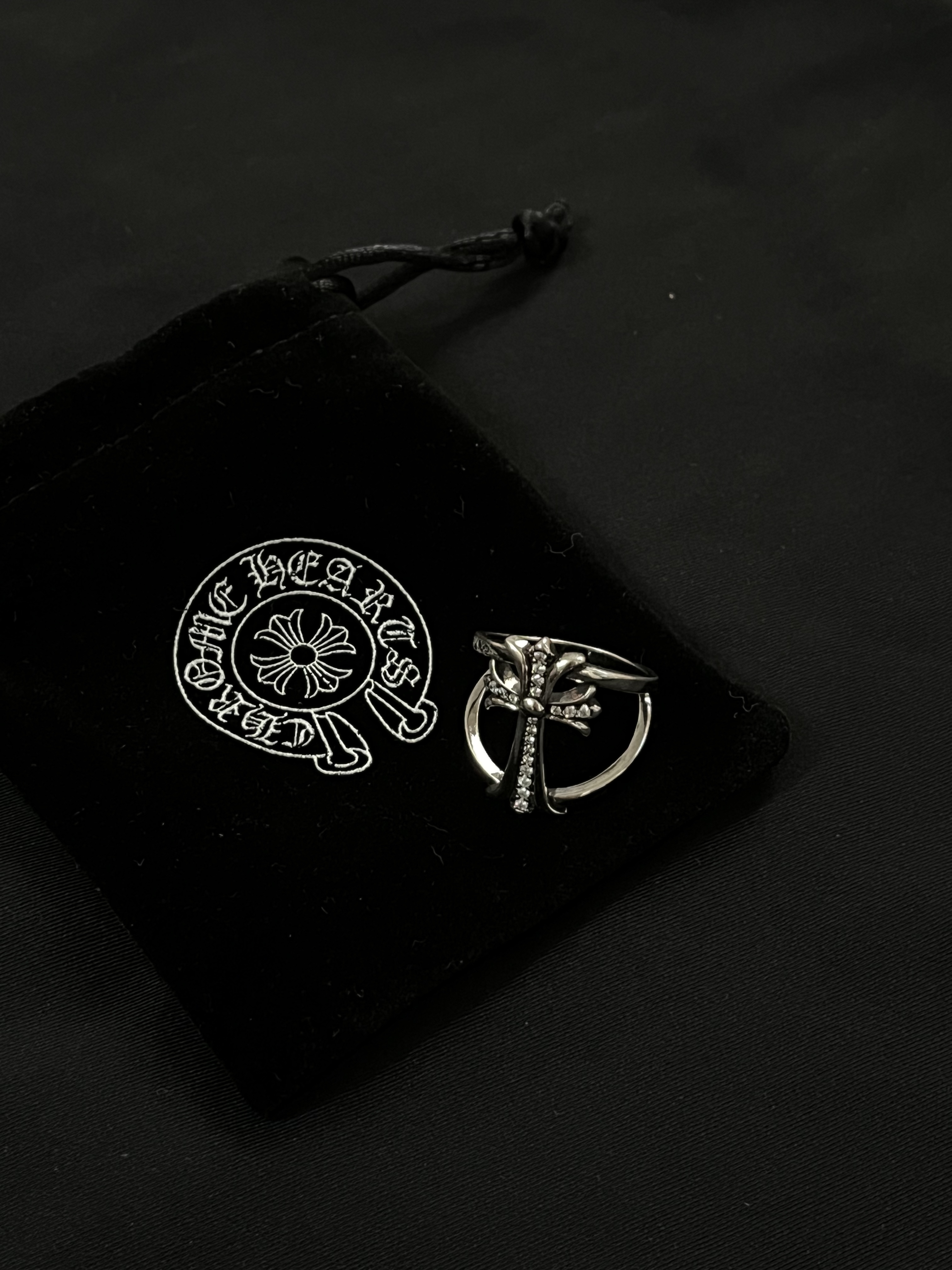 Enhypen Niki inspired chrome heart ring-Ni-Ki