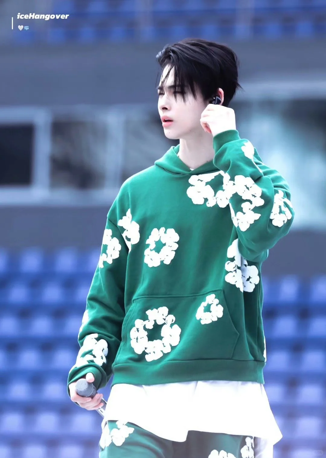 Enhypen Niki Inspired Cotton Wreath Sweatshirt Set