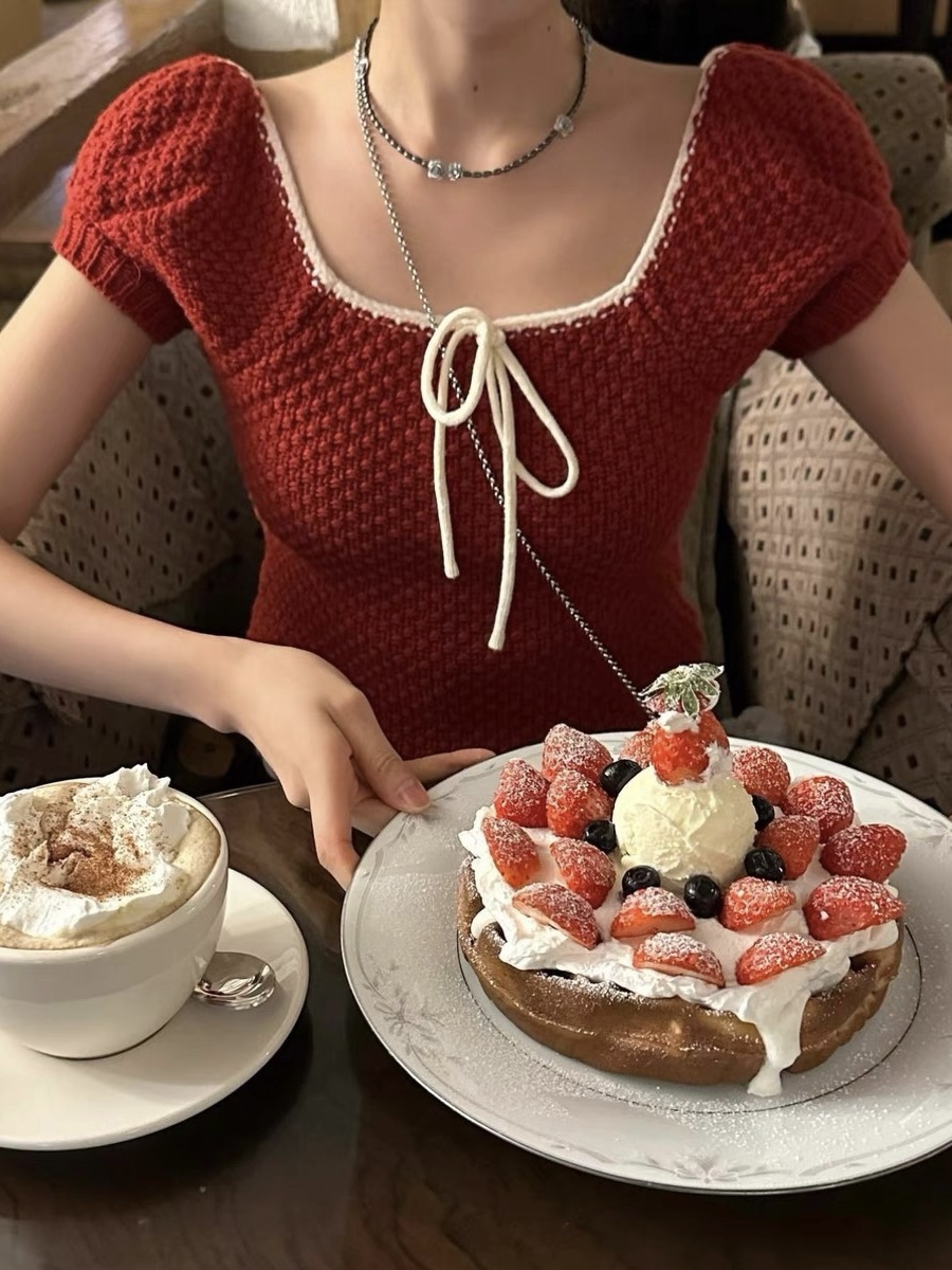 IVE Wonyoung & LE SSERAFIM Eunchae Inspired Red Knit Top