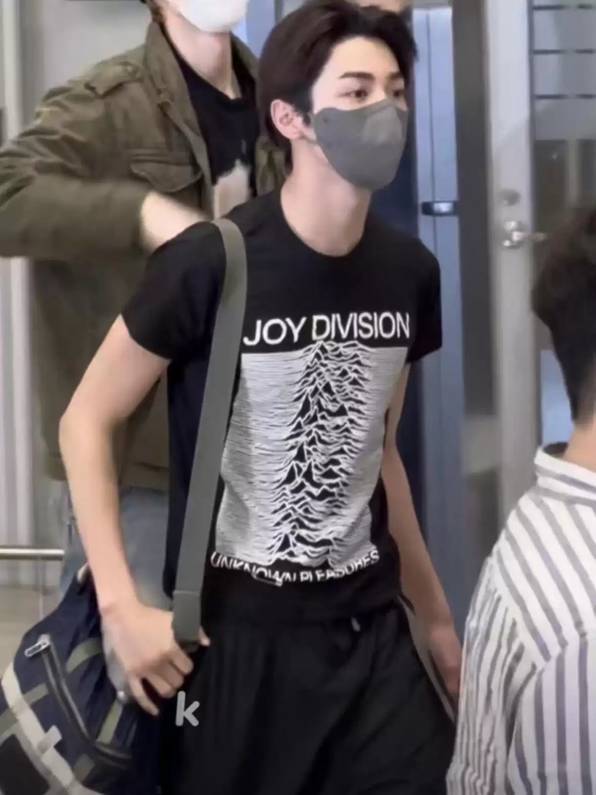 Cortis Keonho Inspired Joy Division Unknown Pleasures T-Shirt
