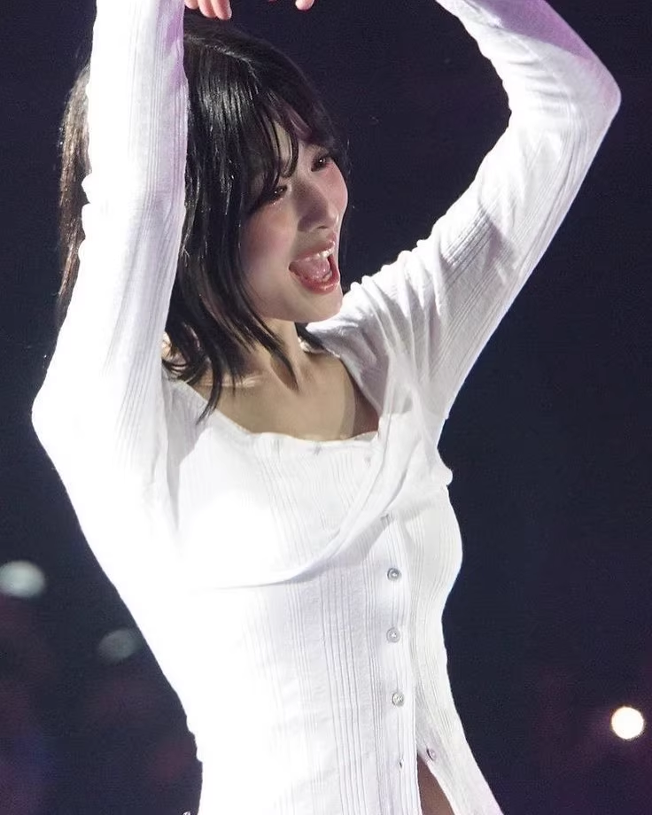 BabyMonster Ahyeon Inspired Long Sleeve Slim Fit Cardigan