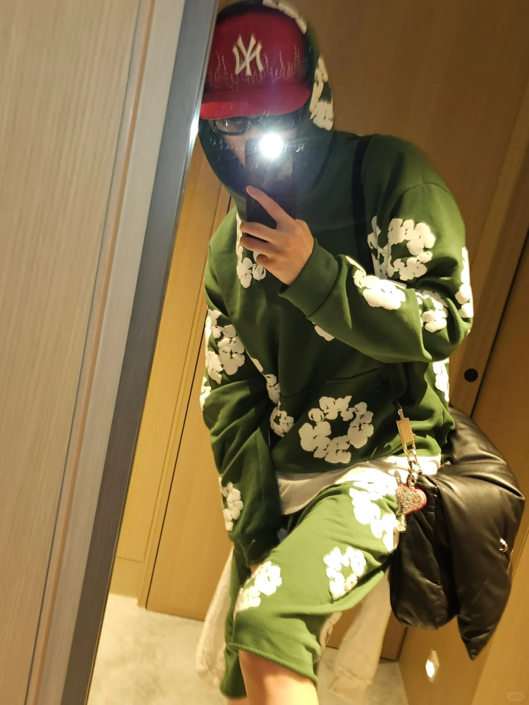 Enhypen Niki Inspired Cotton Wreath Sweatshirt Set