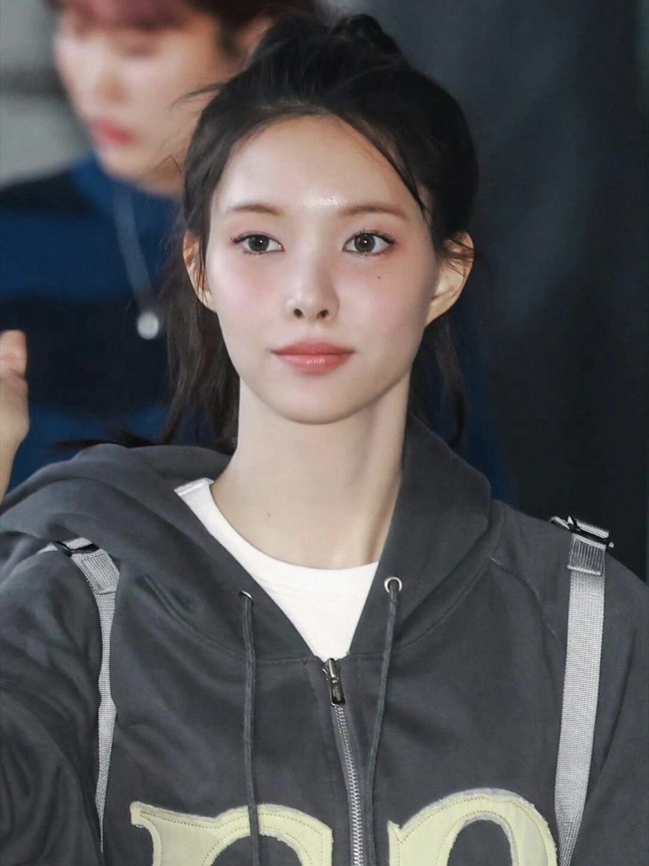 NCT&WayV&IVE Inspired 129 Logo Patch Zip-up Hoodie