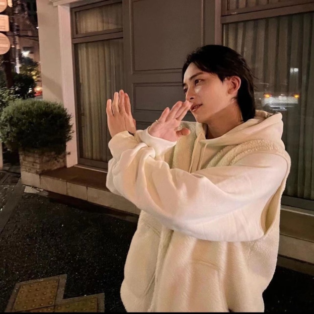 Seventeen Jeonghan  Inspired Sherpa Vest