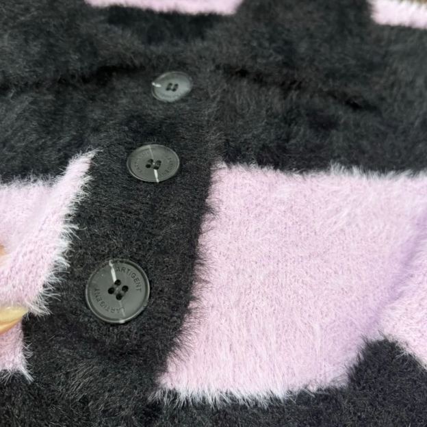 Striped Knit Faux Mink Sweater-Blackpink Jennie