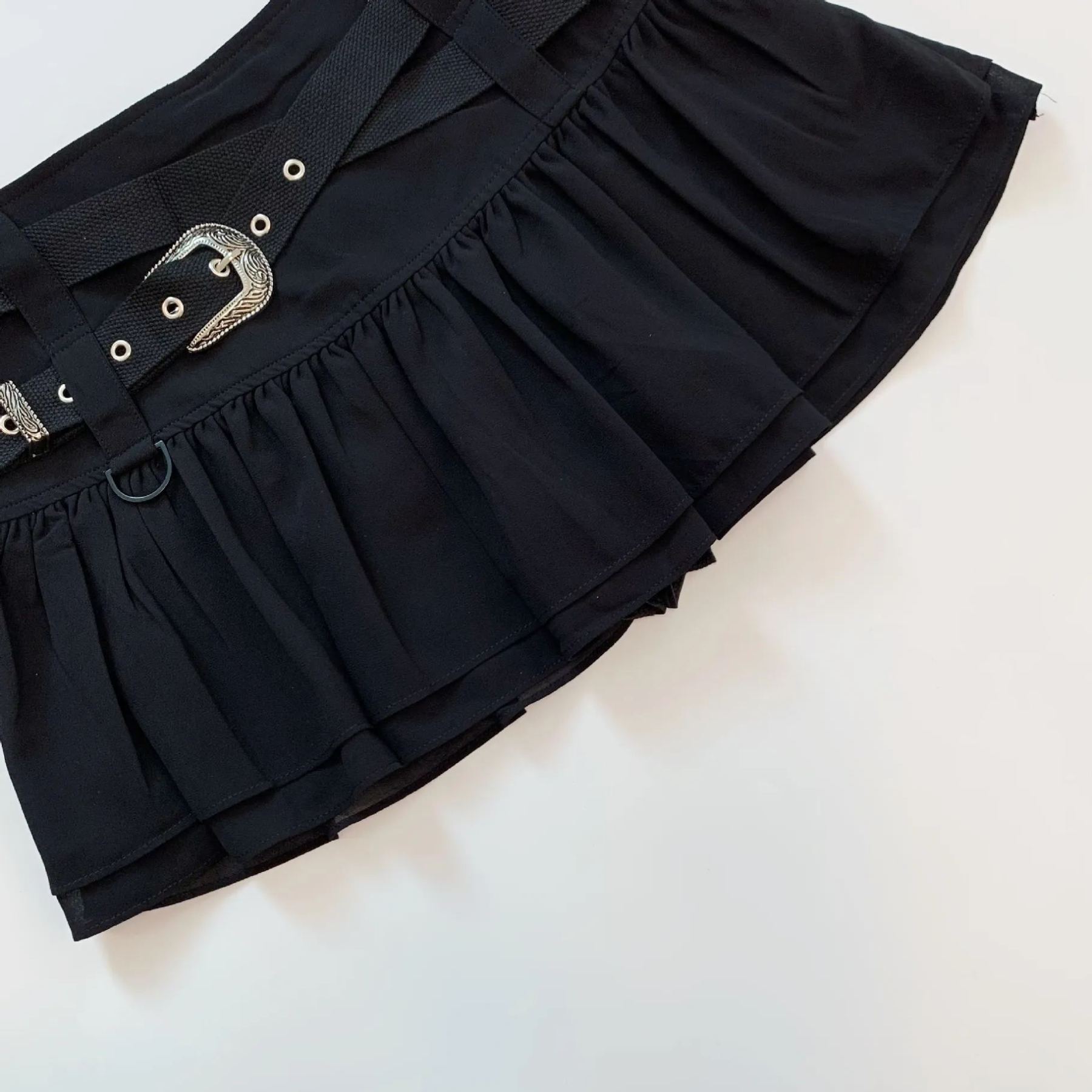 Belted Ruffle Chiffon Short Skirt-IVE Wonyoung