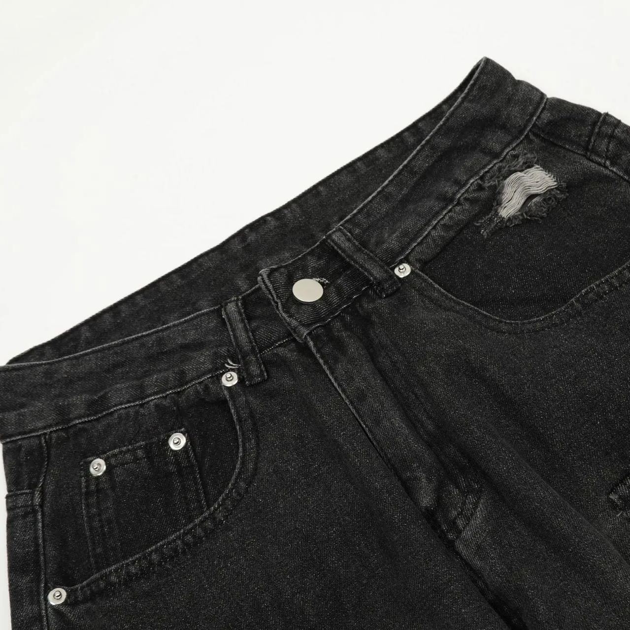 Straight-leg loose-fit pants-Ateez outfit inspiration ATINY