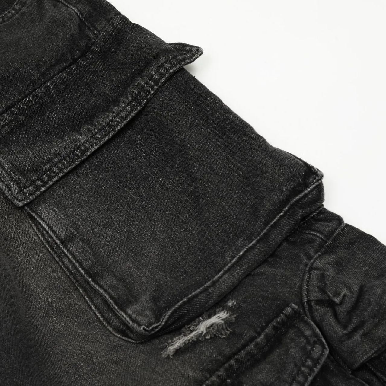 Straight-leg loose-fit pants-Ateez outfit inspiration ATINY