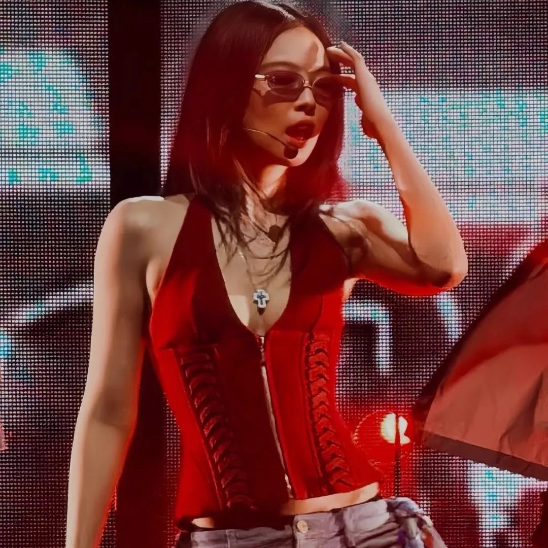 PU Leather Halter Button-Up Vest-Blackpink Jennie