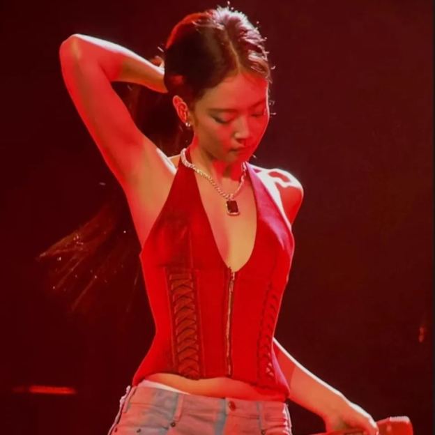 PU Leather Halter Button-Up Vest-Blackpink Jennie
