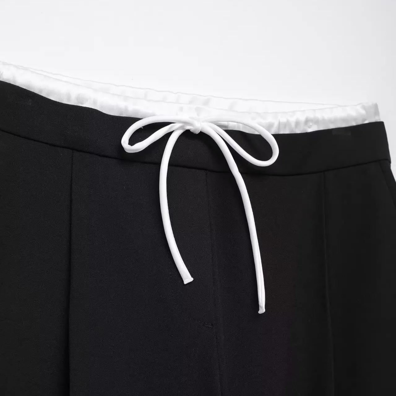 White Waist Drawstring Straight Leg Pants-Aespa Winter