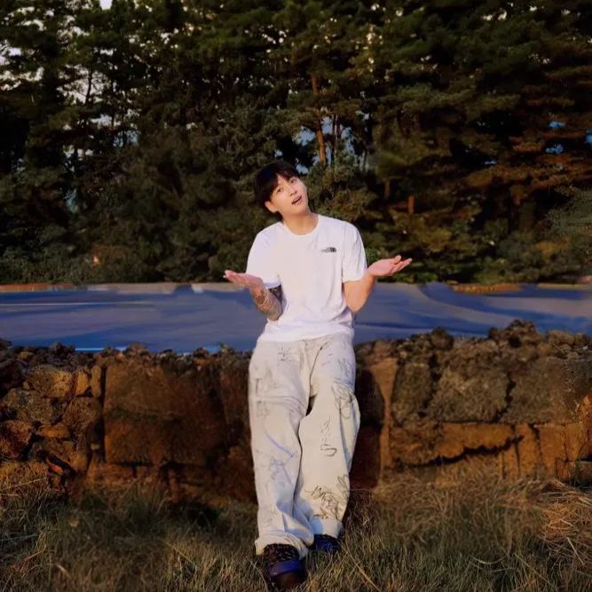 Designer Graffiti  Women Jeans Pants-Jungkok BTS