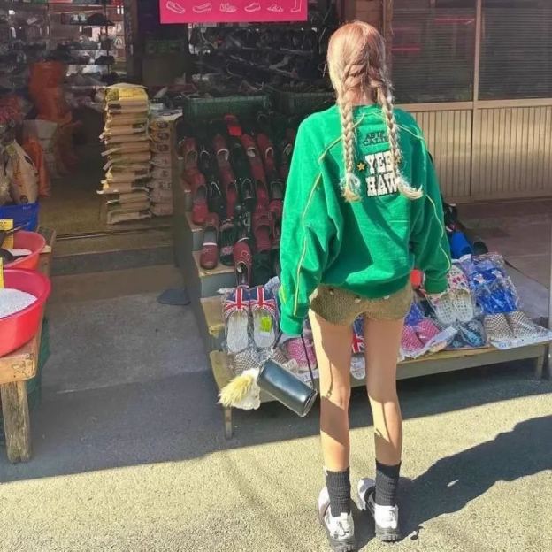 Monogrammed Embroidered Loose Sweatshirt-Blackpink Jennie&Aespa Karina