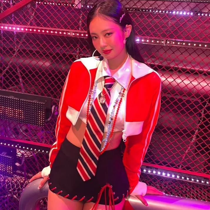Colorblocked Jacket Bow Tie Shirt Short Skirt Set-Blackpink Jennie