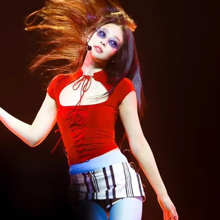 Red Strappy Short Sleeve Slim Top-Blackpink Jennie