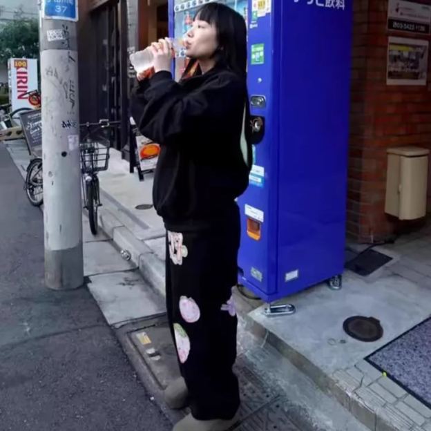 Blackpink Jennie&Aespa Ningning Winter Strawberry Zip up Hoodie Sweatpants Set