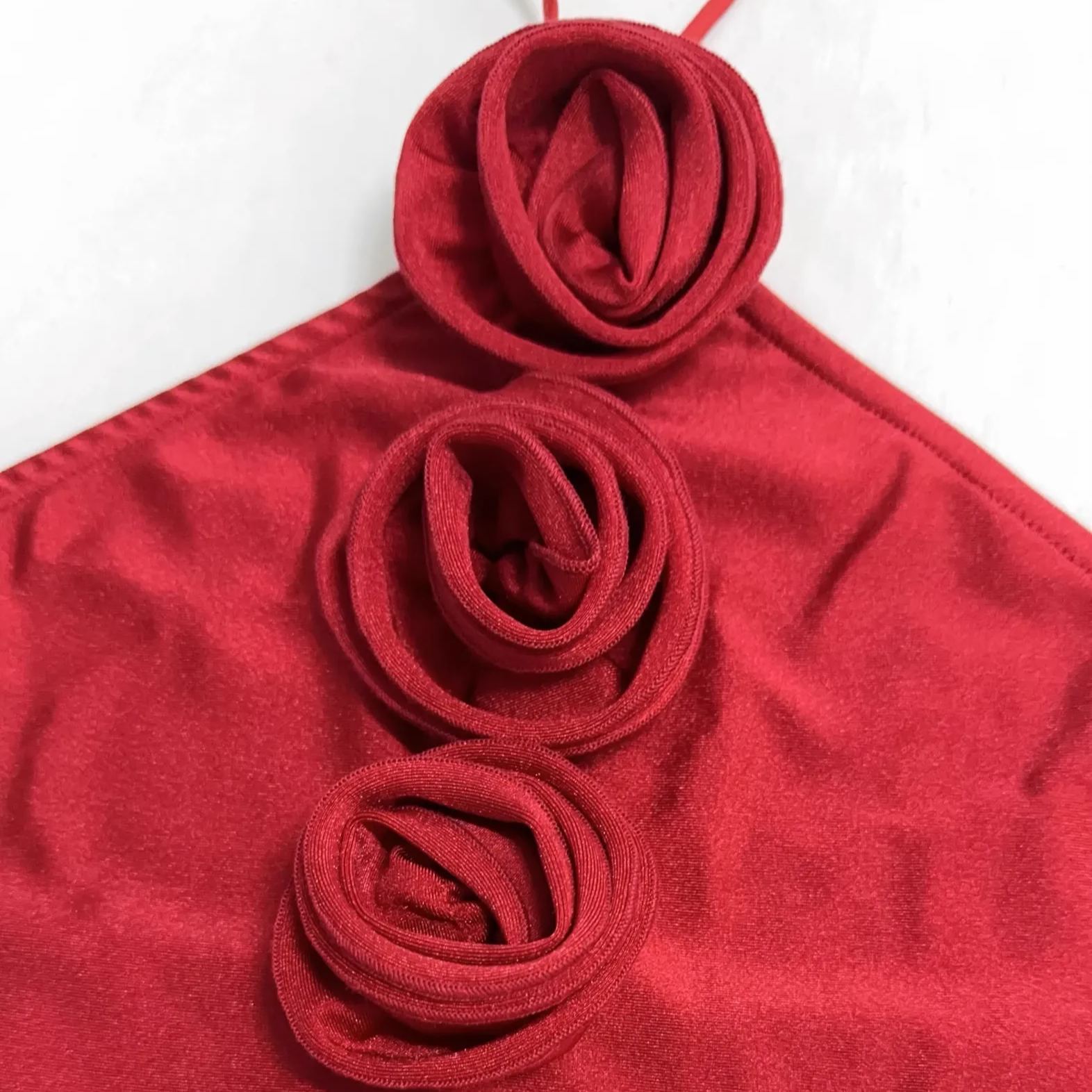 ITZY Yuna Red Floral Halter Straps Top