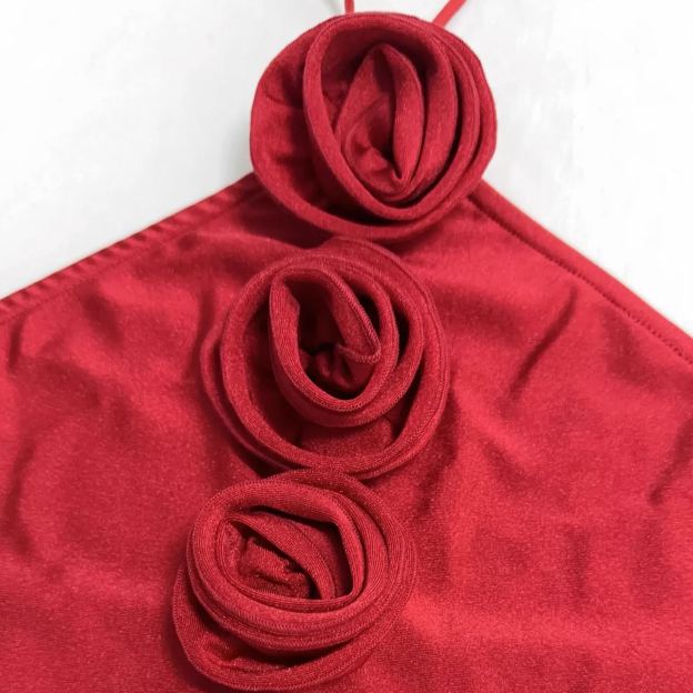 ITZY Yuna Red Floral Halter Straps Top