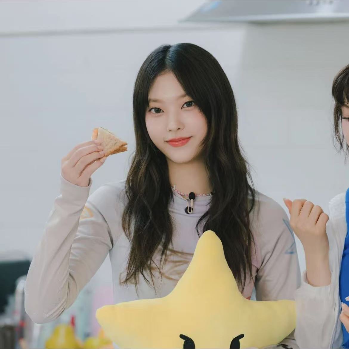 NewJeans Haerin Inspired Puppy Graffiti Long Sleeve T-Shirt