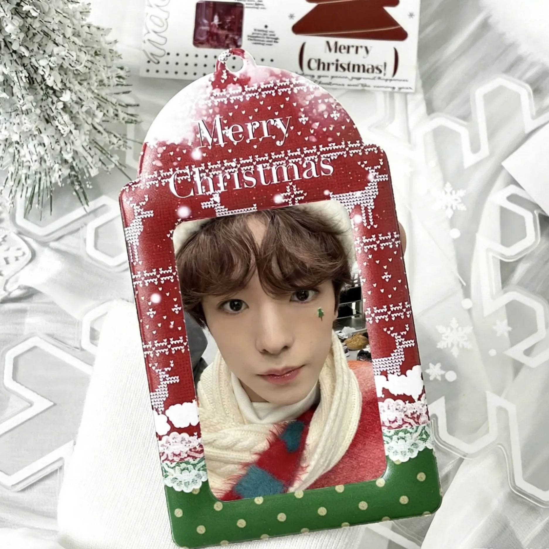Kpop Idol 3 PCS Set Christmas Themed Photocard Holder