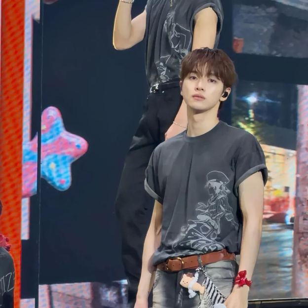 Riize 2026 Concert in Seoul Merch Inspired T-Shirt