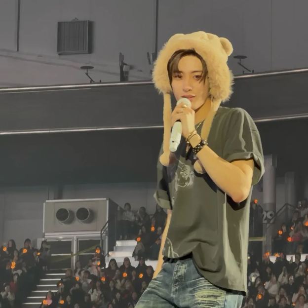 Riize 2026 Concert in Seoul Merch Inspired T-Shirt