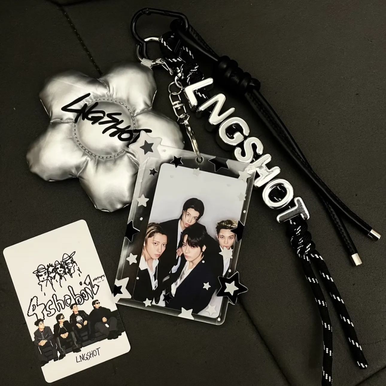 LNGSHOT Acrylic Photocard Holder Keychain Bag Charm-includes photocard