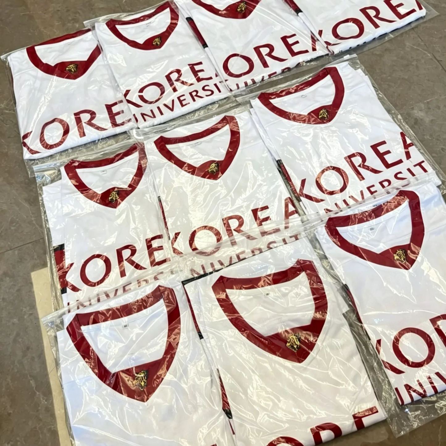 Kpop Idol Korea University Hockey Graphic T Shirt Vintage Campus Tee jersey