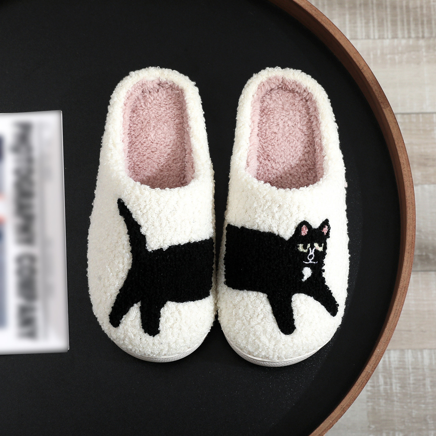 Line Kitten Slippers