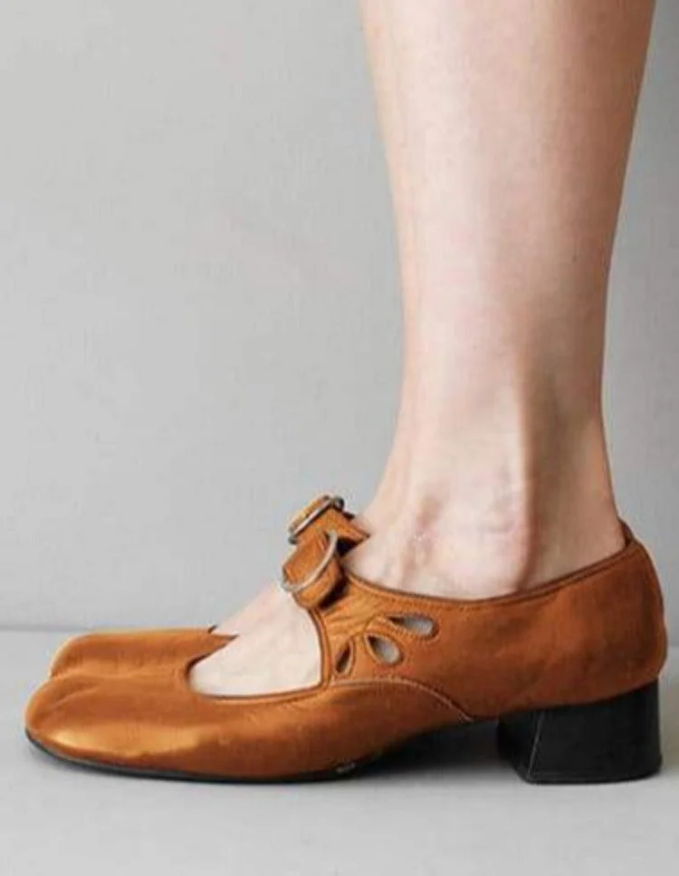 Vintage Mary Janes Low Heel Shoes