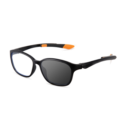 FASHIONABLE LARGE SQUARE FRAME WITH DETACHABLE PHOTOCHROMIC MULTIFOCAL LENSES