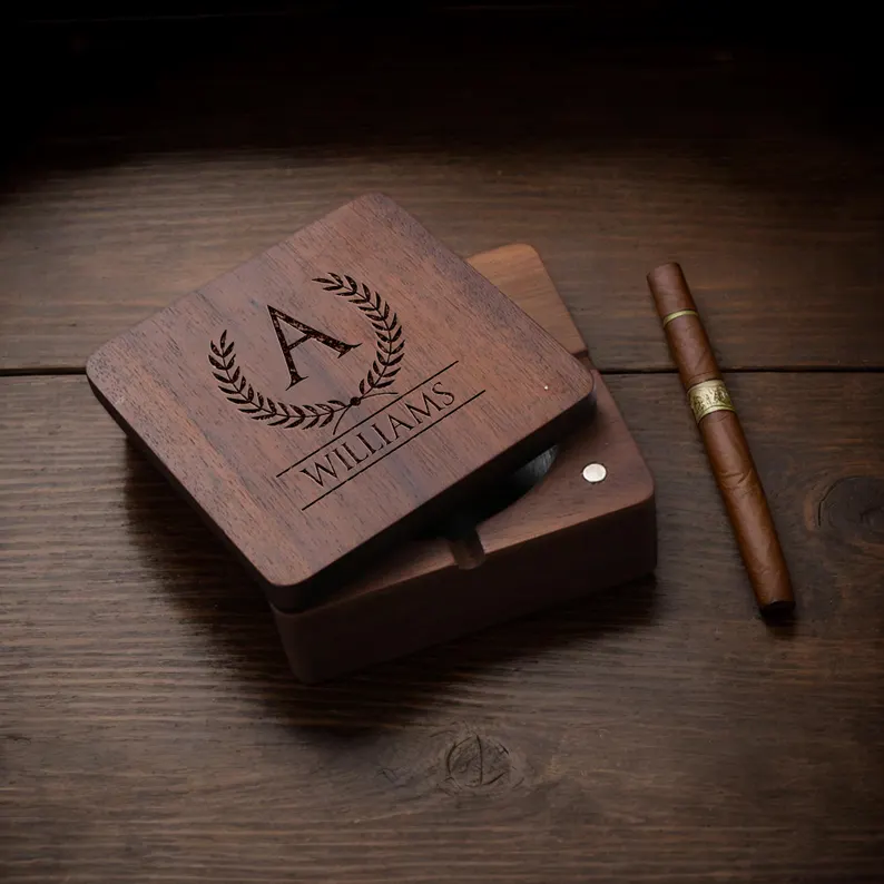 Personalized Wooden Ashtray with Lid – Custom Engraved Walnut Tray, Gift for Him, Grandpa Groomsmen Gift, Smoker Accessories