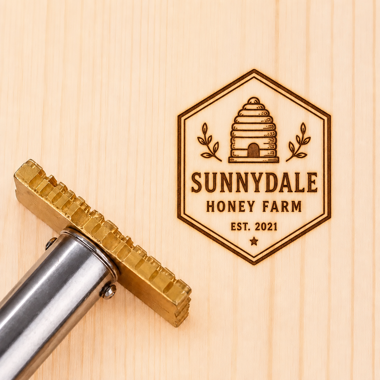 Electric Honey Bee Branding Iron for Wood, Leather & Hive Boxes – Custom Apiary Logo Stamp Tool